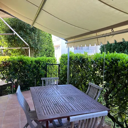 - With Lakefront Pool